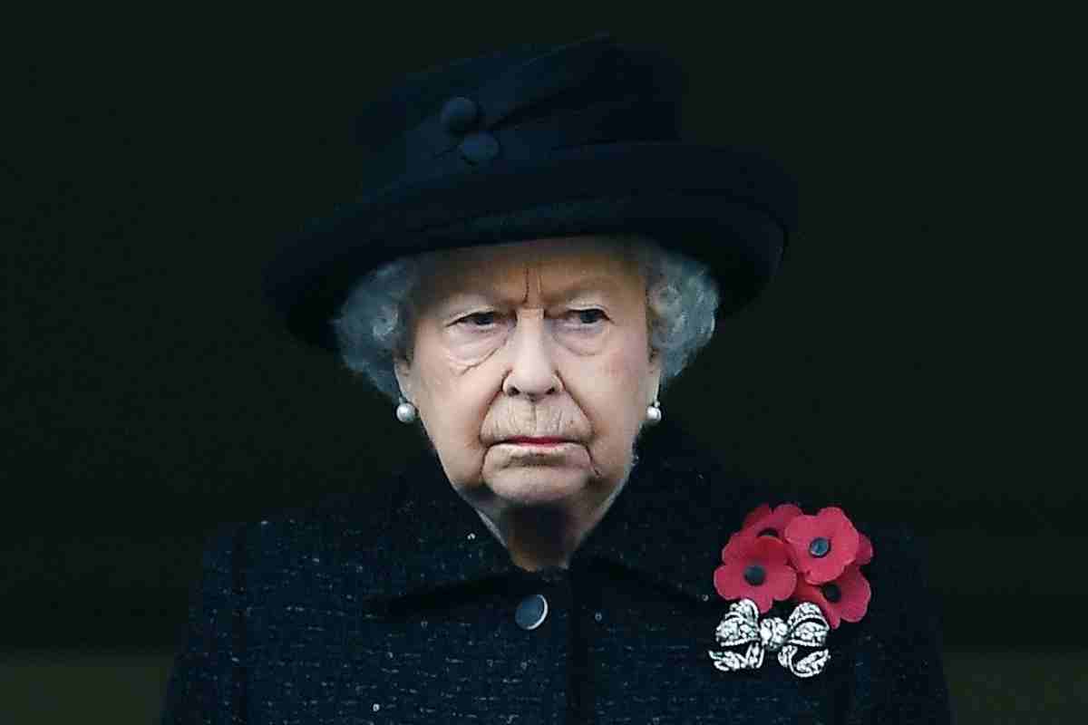 Fantasma regina Elisabetta II