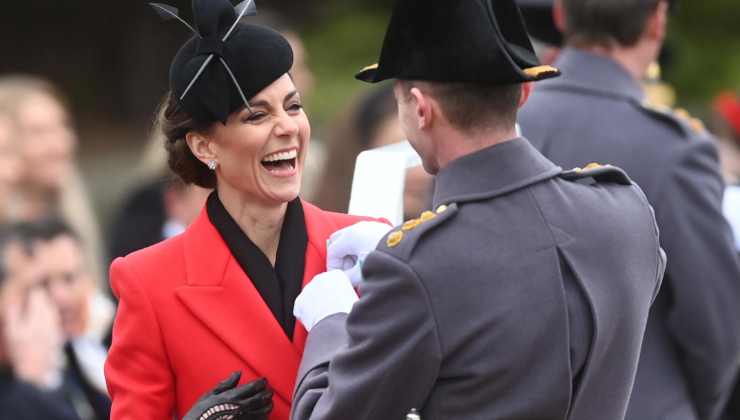 Kate Middleton mentre sorride