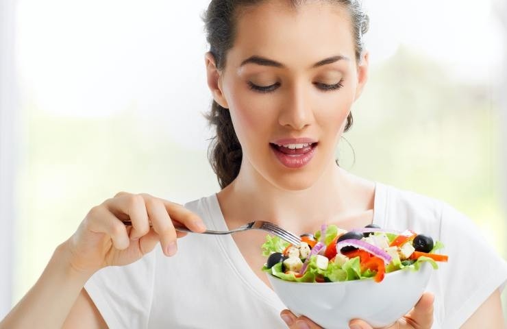 Mangiare in modo corretto evita l'accumulo di grassi