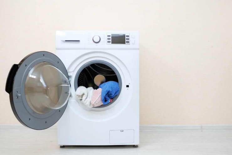Lavare in lavatrice: ecco perché